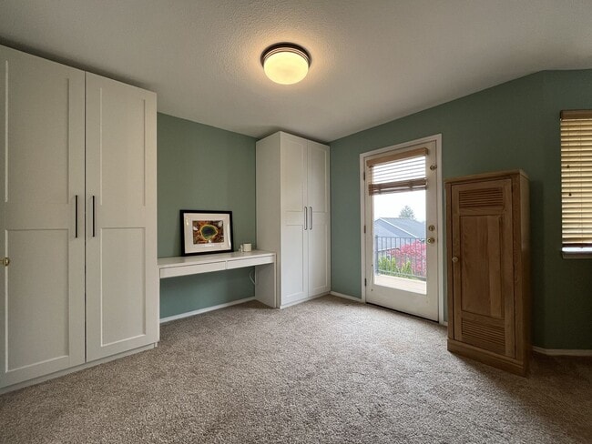 Building Photo - Elegant 5BR + Bonus Room Home with Bay Windows, Entertainment Room & Oversized Primary Retreat