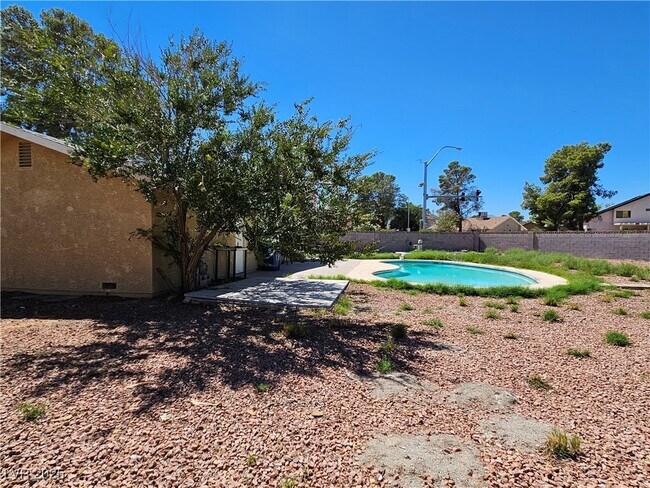 Building Photo - 4525 Troy St