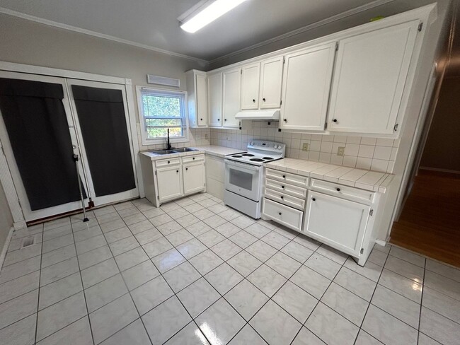 Building Photo - 10 Willow Lane - Unit A in Elgin, SC