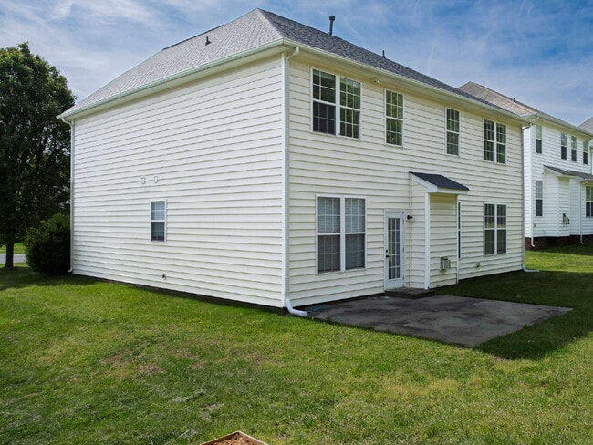 Building Photo - 1030 Boxelder Ln