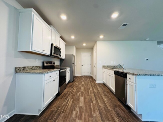 Building Photo - 708 Cider Ml Wy