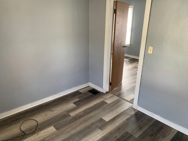 Building Photo - Newly renovated 1 bed 1 bath in the heart ...