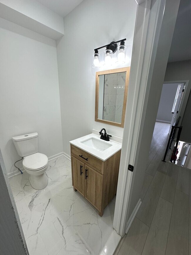 Building Photo - Beautiful Newly Renovated 3 Bedroom Home Now Available in East Parkside