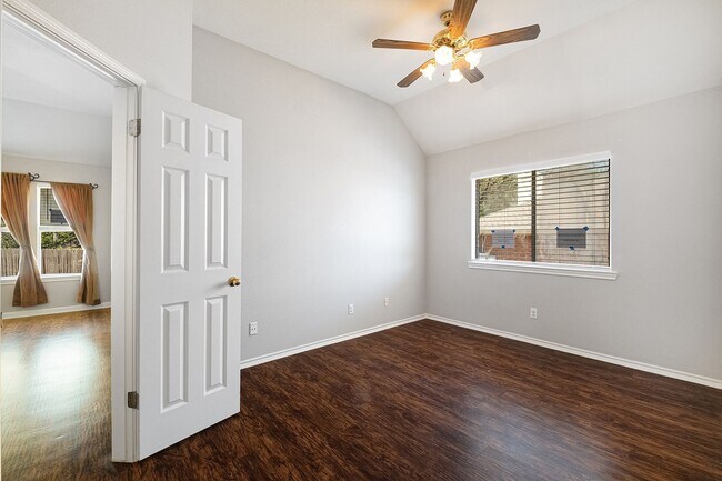 Building Photo - Dream Home Alert in Pflugerville