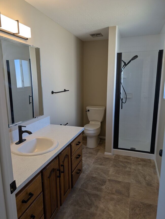 Building Photo - July FREE! Renovated 5-Bed Home + Optional...