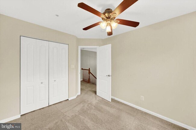 Building Photo - 6 Carob Ct