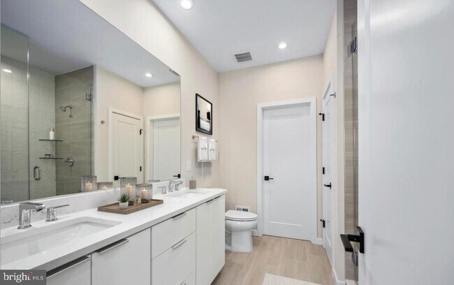 Building Photo - 4768 SULLY POINT Ln