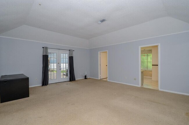 Building Photo - 11906 Pepperdine Ln