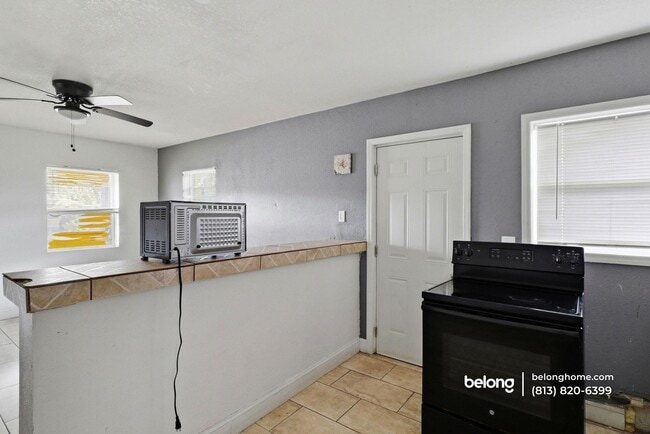 Building Photo - 1504 N Madison Ave