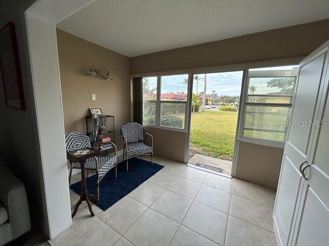 Building Photo - 1845 S Highland Ave