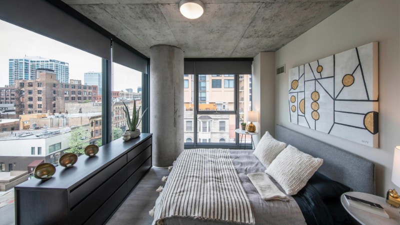 Building Photo - 147 W Huron St