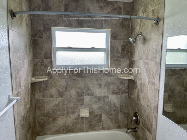 Building Photo - Single Family Home in Seminole