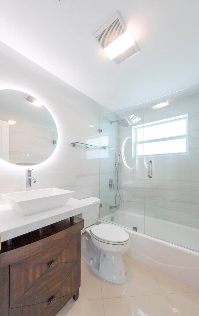 Building Photo - 2289 Windsor Rd