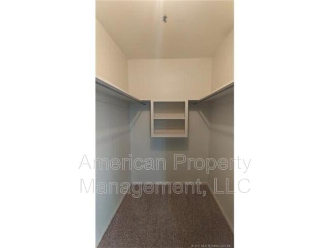 Building Photo - 8113 E 23rd St