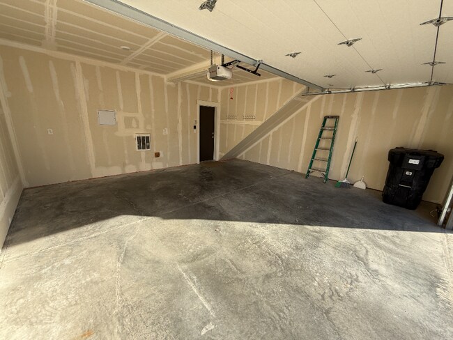 Building Photo - 15 Sagebrush Ct