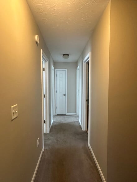 Building Photo - 207 Vineyard Rd