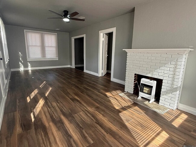 Building Photo - 108 St Jude St