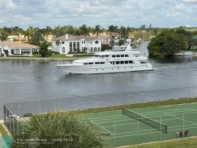 Building Photo - 364 Golfview Rd