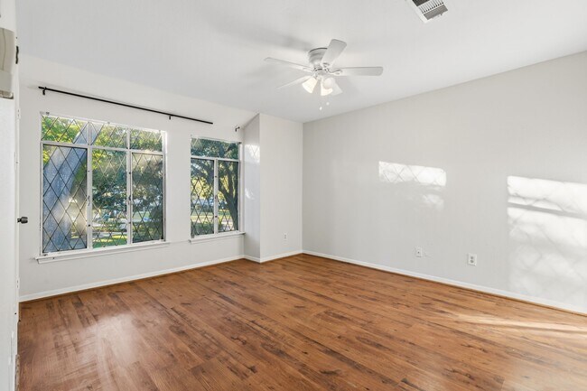 Building Photo - 6422 Burgoyne Dr.