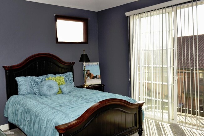 Building Photo - 3 br, 2.5 bath Condo - 2606 Villa Cortona Way