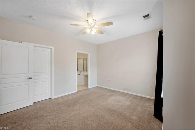 Building Photo - 2412 Wessington Dr
