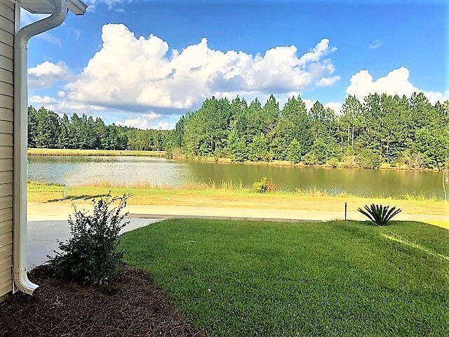 Building Photo - 218 Dogwood Cir