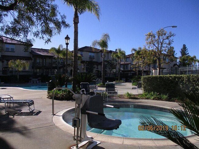 Building Photo - 33770 Willow Haven Ln