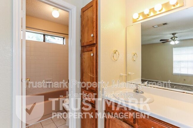 Building Photo - 4410 Pepper Mill Hollow