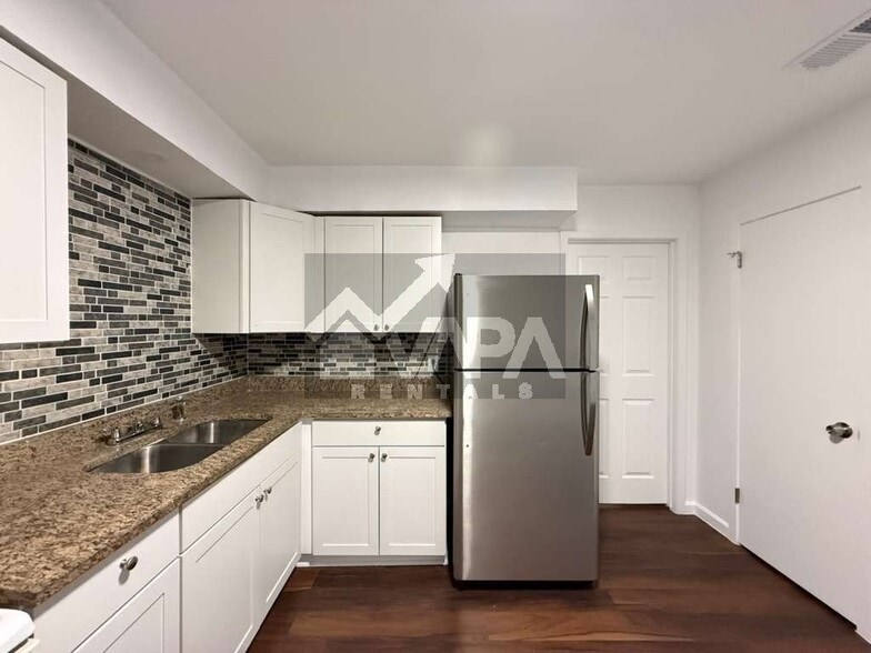 Building Photo - 407 Creath Pl