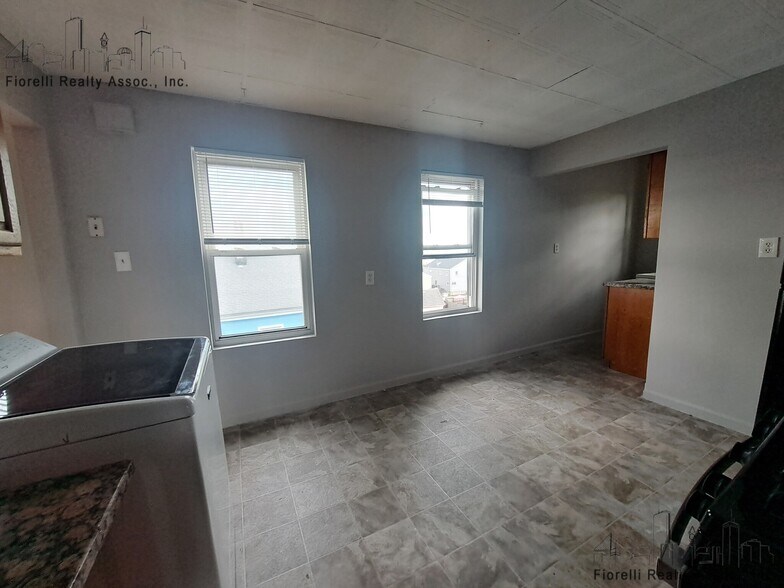 Building Photo - 50 Clark St