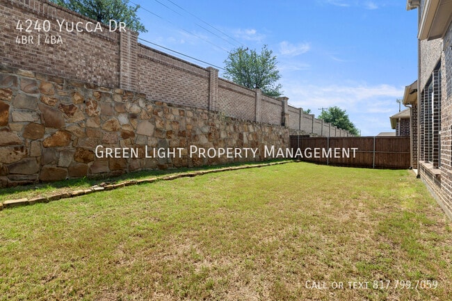 Building Photo - 4240 Yucca Dr