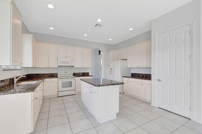 Building Photo - 11286 Regatta Ln