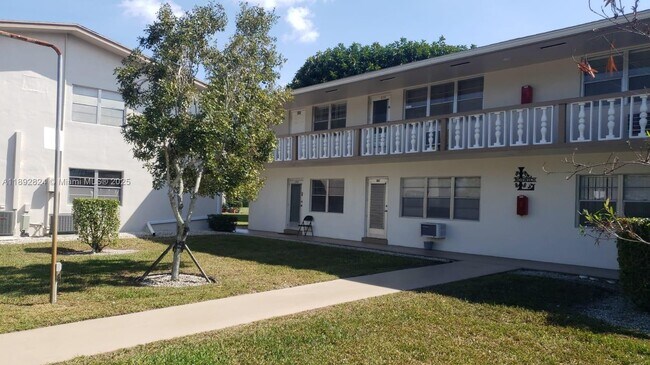 Building Photo - 287 Norwich L