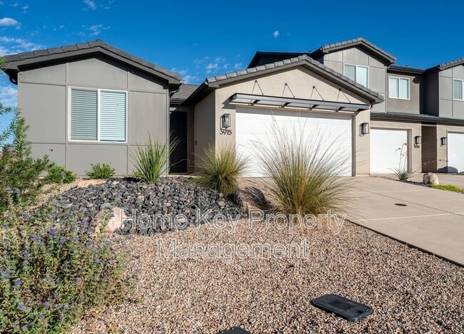 Building Photo - 3915 Razor Dr