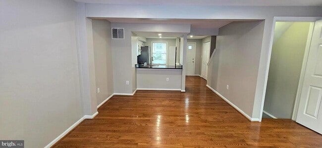 Building Photo - 3591 Laurel View Ct
