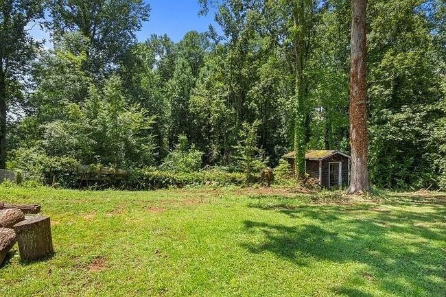 Building Photo - 2855 Old Carriage Dr SW