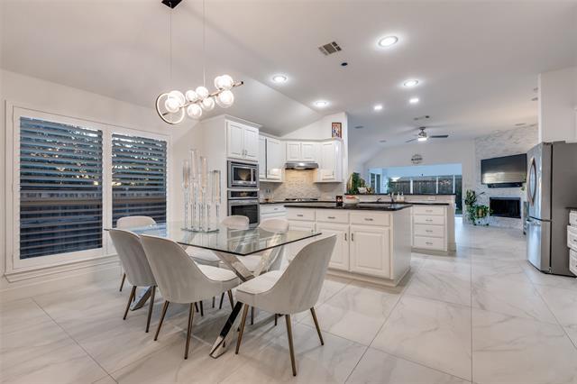 Building Photo - 10501 Old Dawson Ct