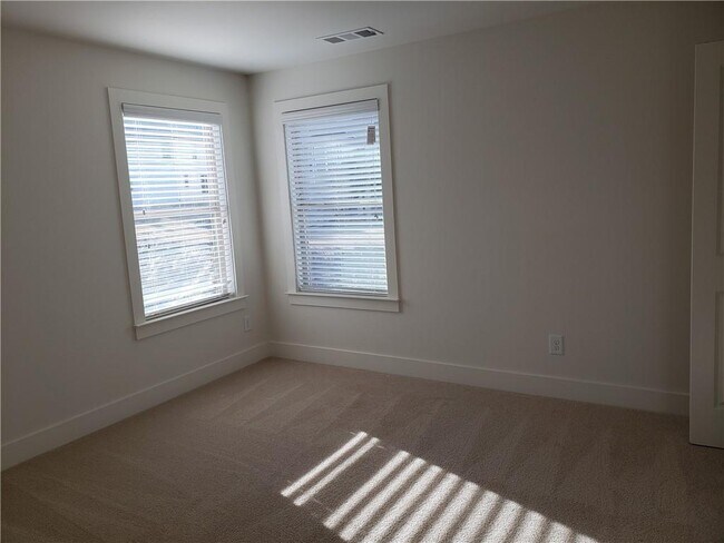 Building Photo - 1250 Bar Harbor Pl