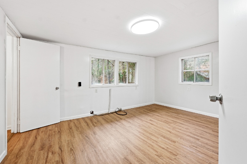 Building Photo - 3831 King Dr