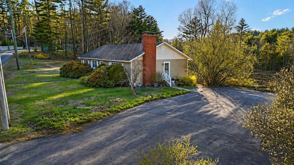 Building Photo - 45 Greer Rd