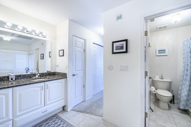 Building Photo - 1477 Park Beach Cir