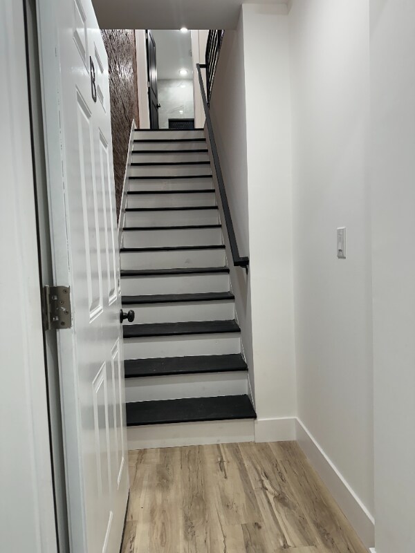 Building Photo - 5510 Matthews St