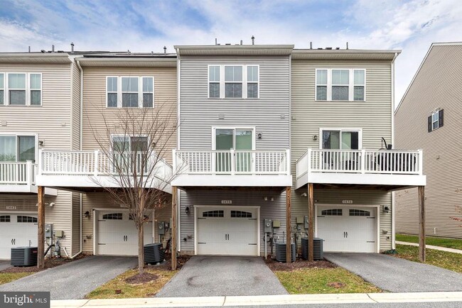 Building Photo - 1438 Strahorn Rd