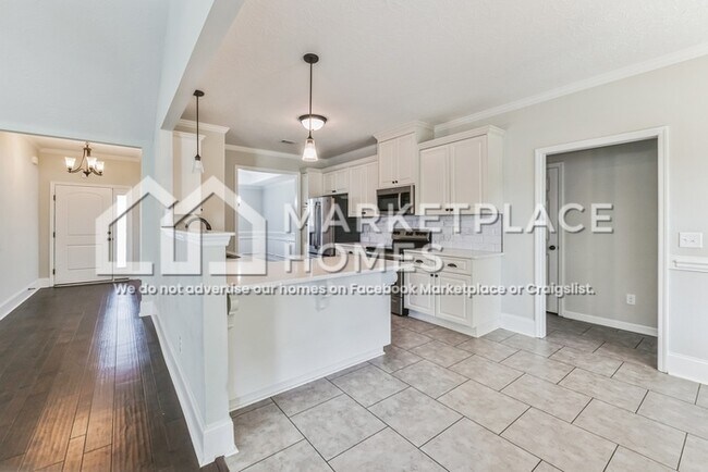 Building Photo - 803 Fenwick Ct