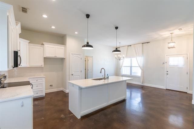 Building Photo - 246 Foxtrot Ln