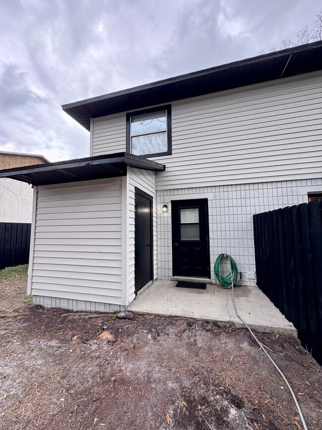 Building Photo - 1826 SW 69th Terrace