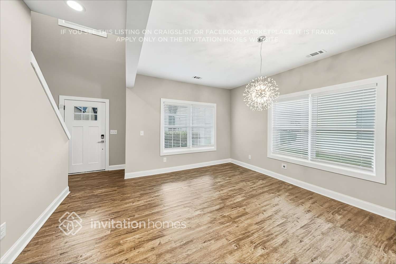 Building Photo - 310 Valley View Dr