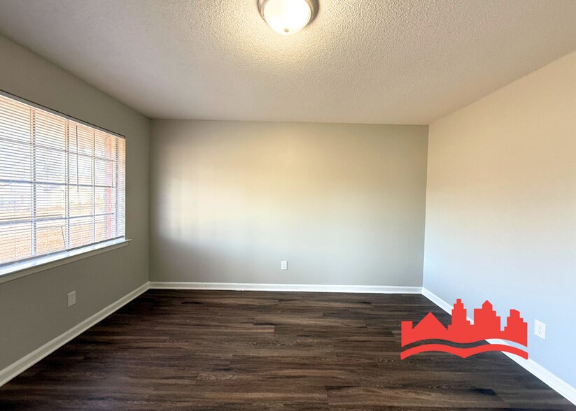 Building Photo - 4061 Mossville St