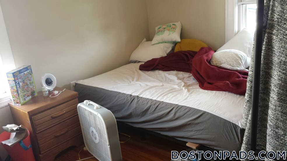 Building Photo - 101 Heath St