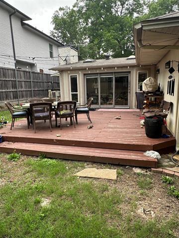 Building Photo - 2508 Loving Ave